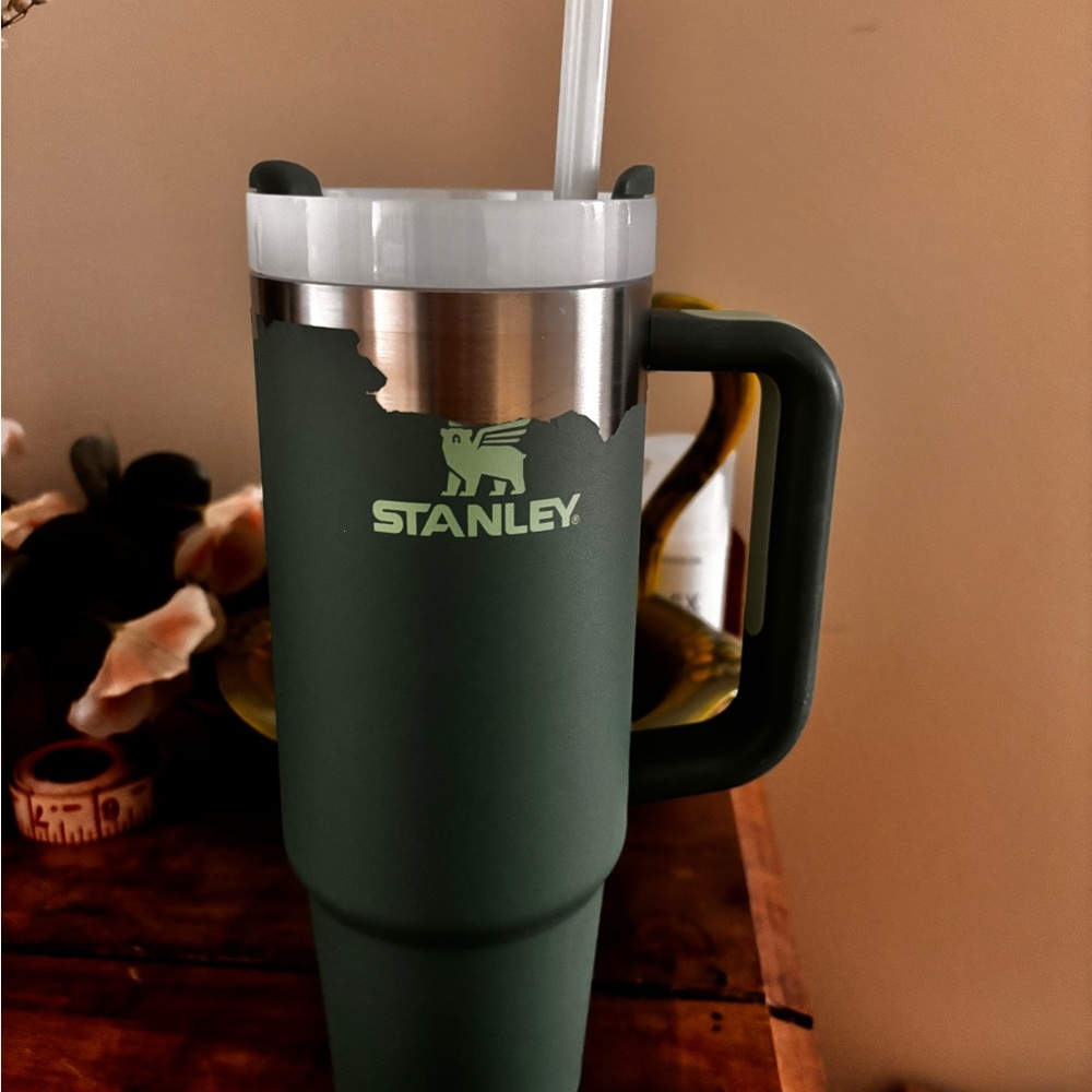 Stanley Forest Green Travel Mug with Handle